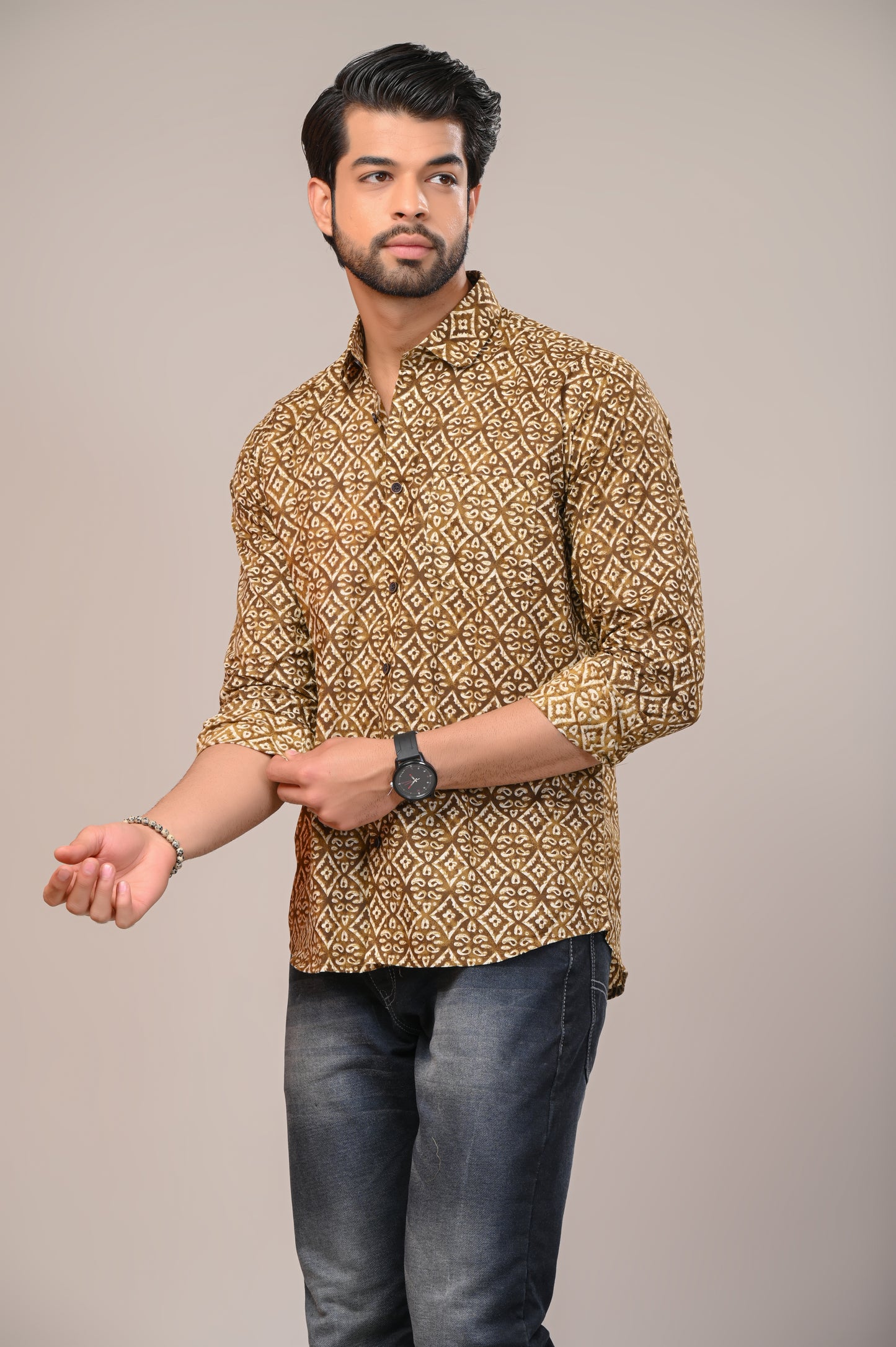 Kaleidoscopic Creation Print Full Sleeve Shirt