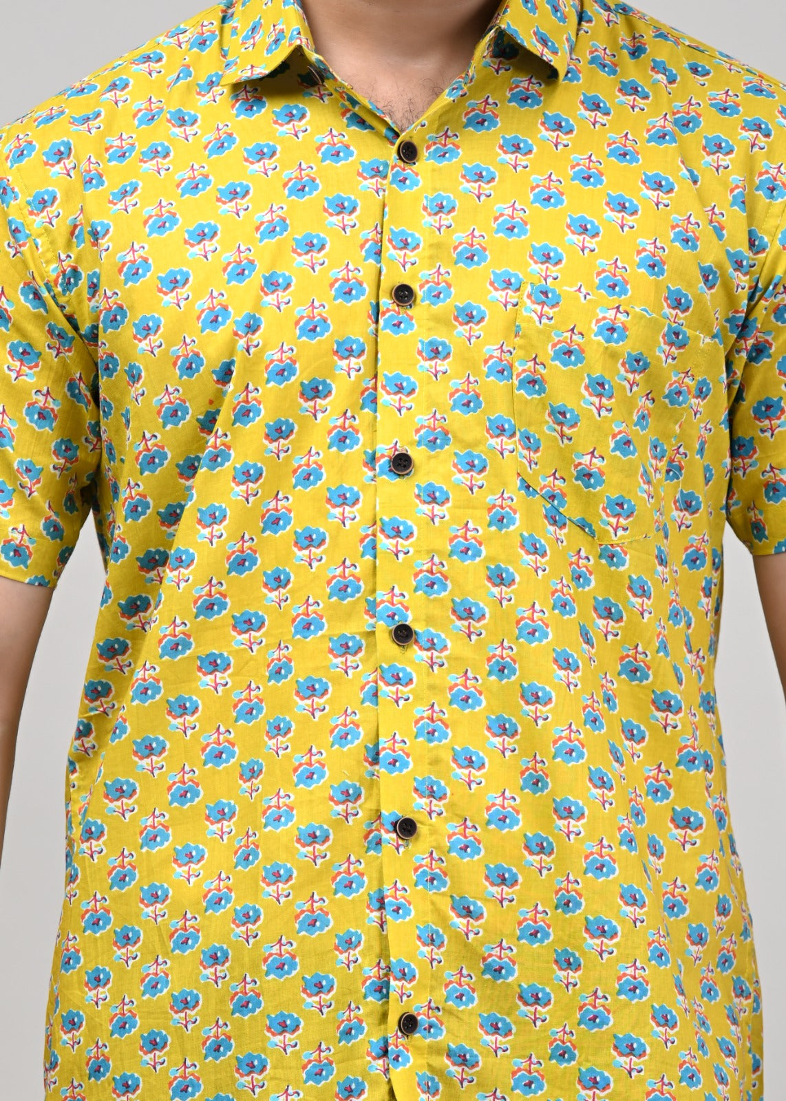 Cornflower Sunlit Delight Men’s Half Sleeve Printed Shirt
