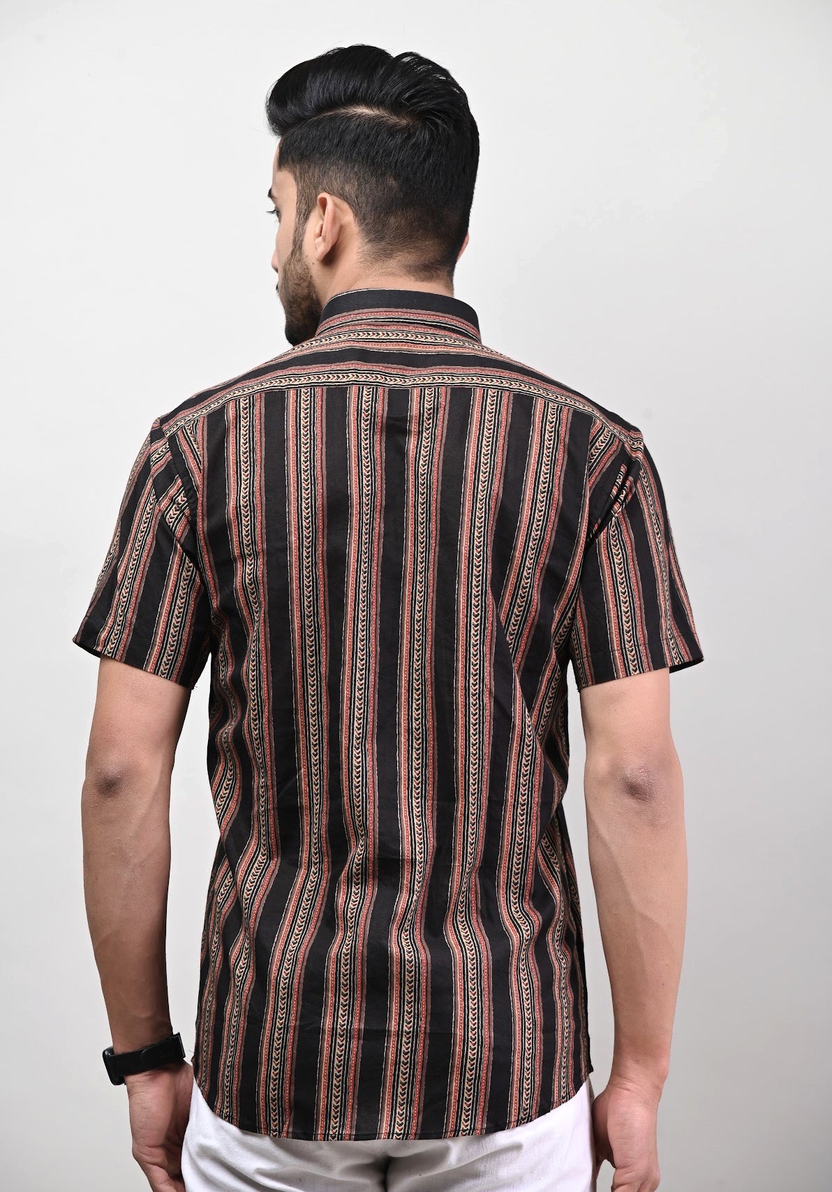 Abstract Stripes Print Men’s Half Sleeve Shirt
