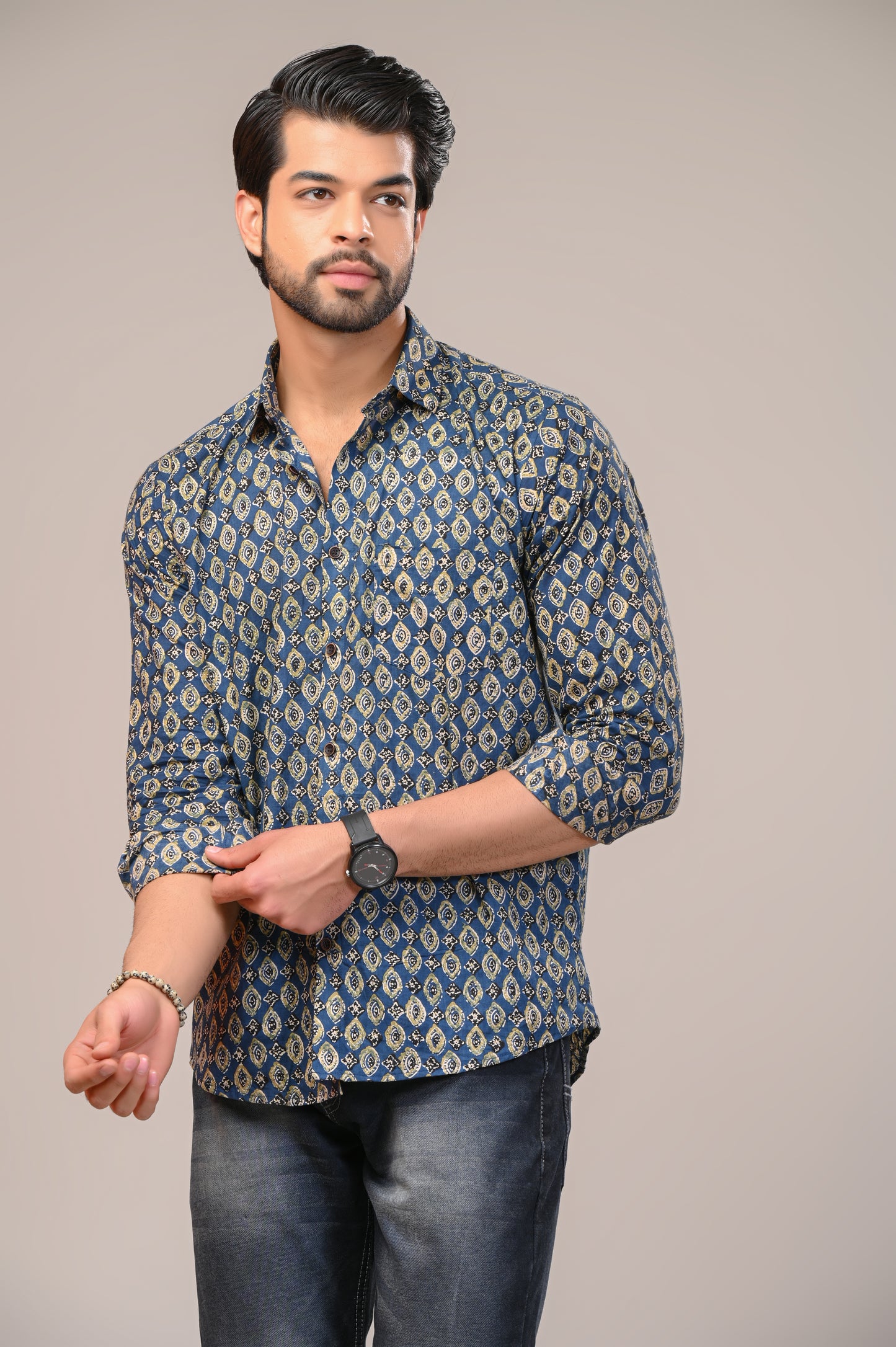 Eyeful Elegance Print Full Sleeve Shirt