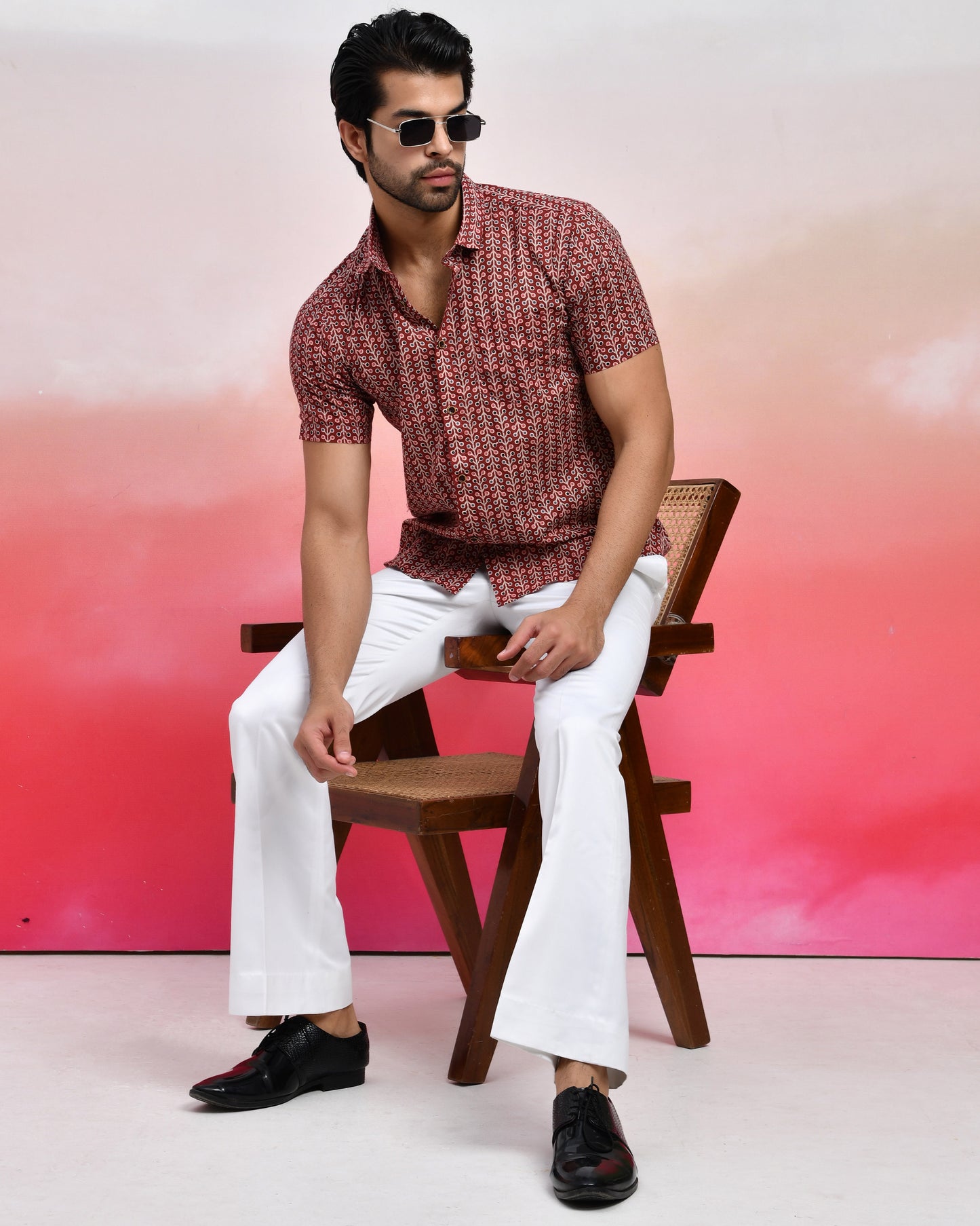 Maroon Geometric Print Men's Half Sleeves Shirt