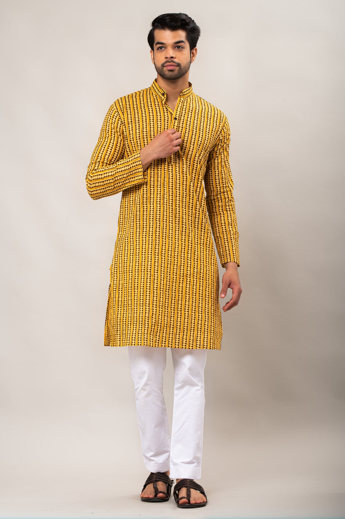 Abstract Column Printed Men's Long Kurta