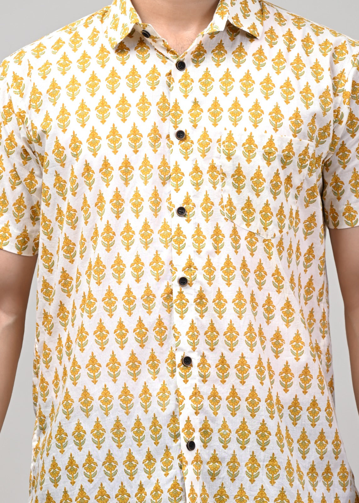 Dandelion Cream Symphony Print Men’s Half Sleeve Shirt